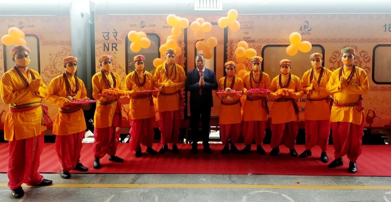 Ayodhya Darshan: अयोध्या, सीतामढ़ी, काशी आदि का करवाएगी दर्शन