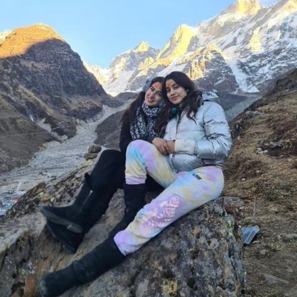 जाह्नवी कपूर, सारा अली खान