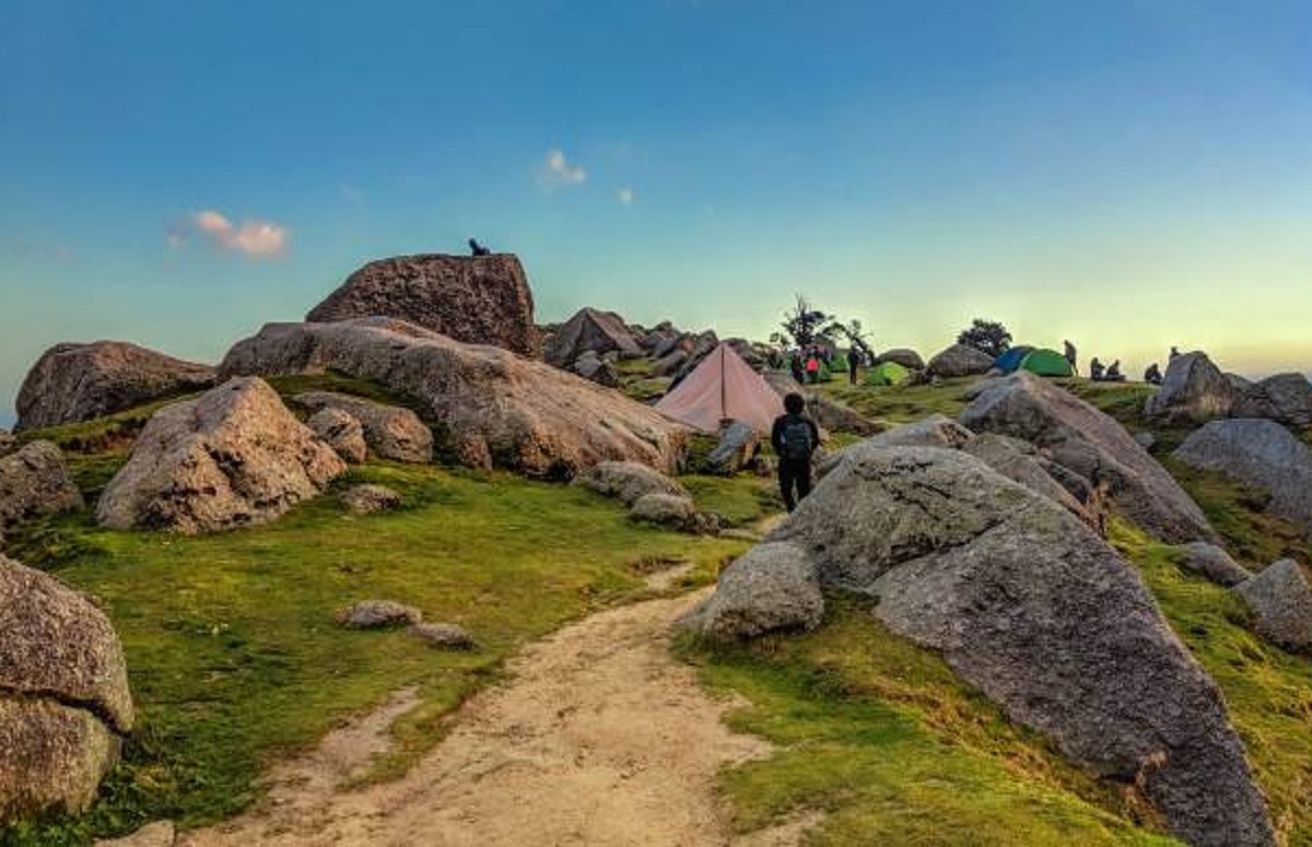 नवंबर की छुट्टियों में घूम आएं ये 10 हिल स्टेशन