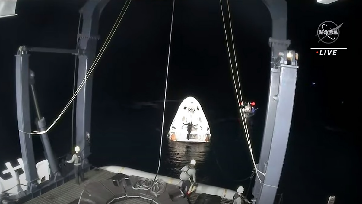 NASA SpaceX Astronauts Diaper