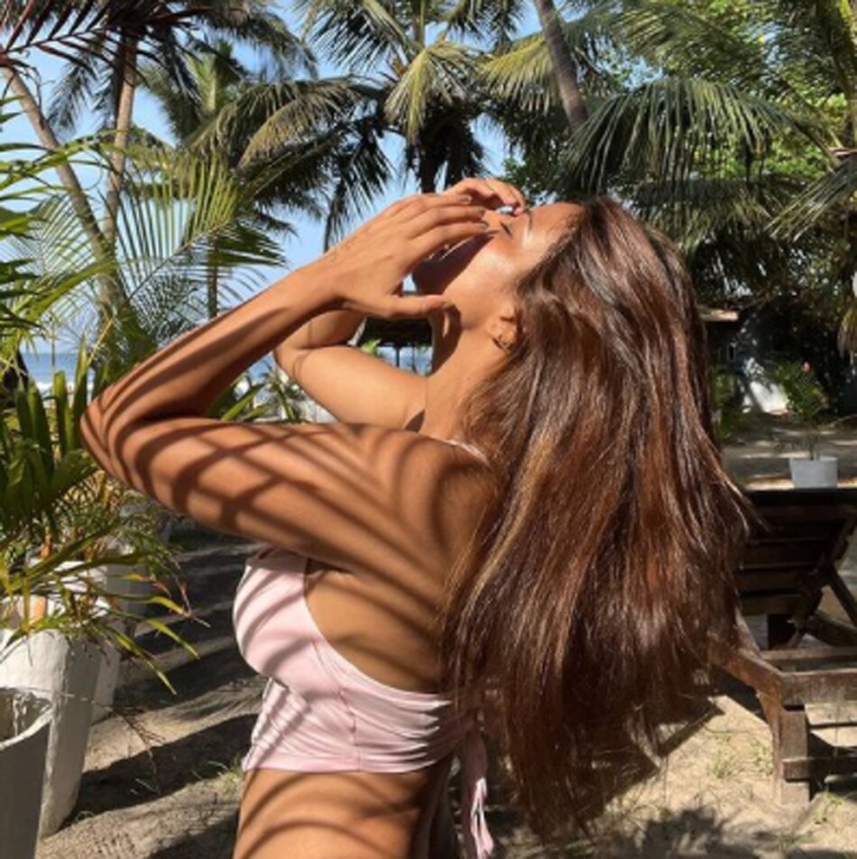 निया शर्मा