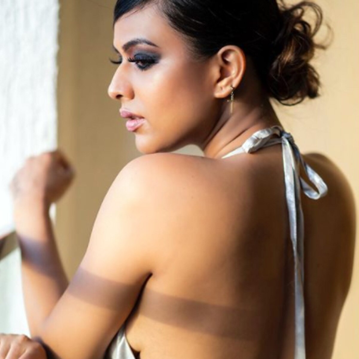 निया शर्मा 