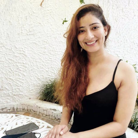 निहारिका रायजादा