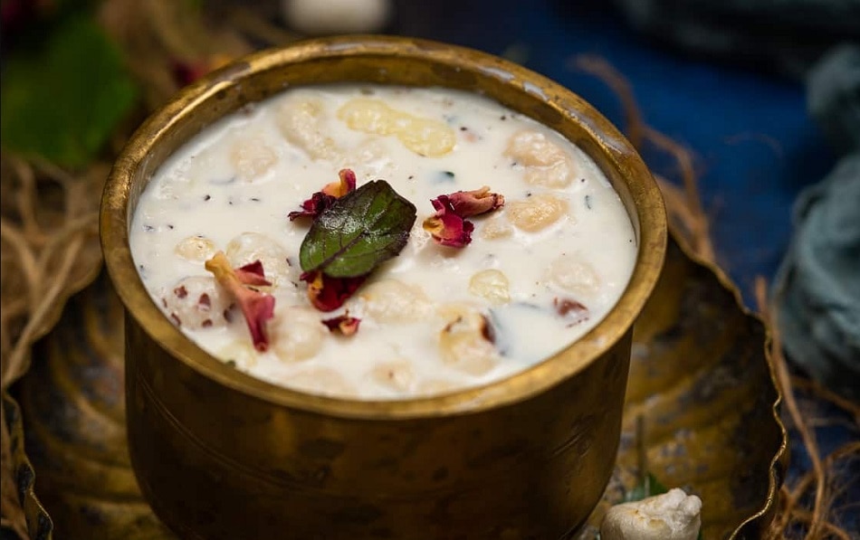 धनतेरस पर ये चीजें खाने से आता है गुडलक