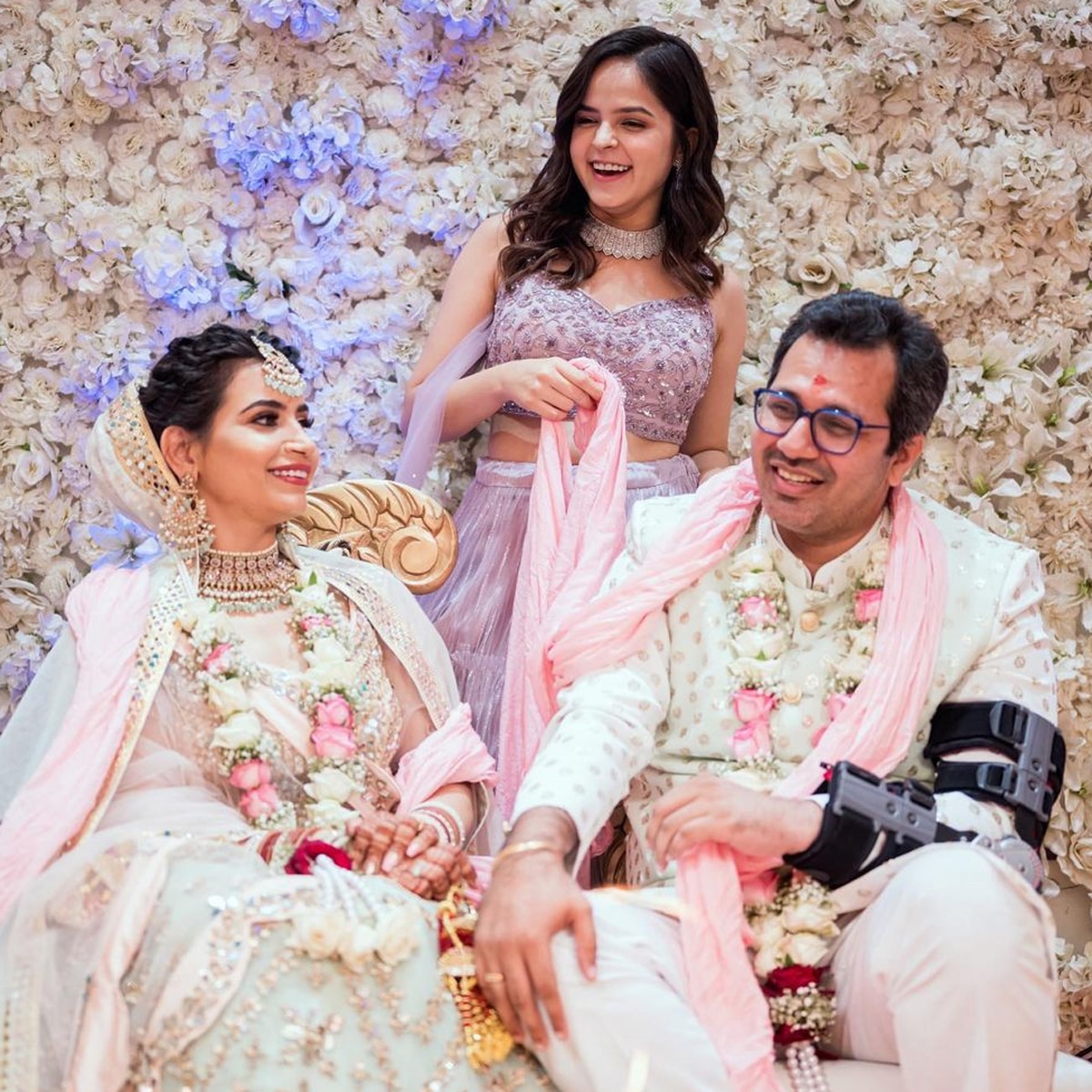 प्रिया आहूजा, मालव राजदा