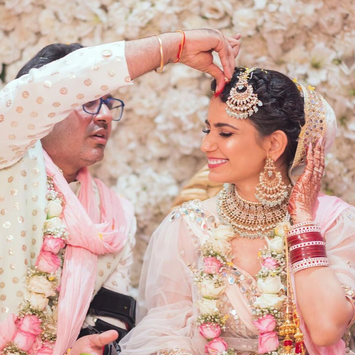 प्रिया आहूजा, मालव राजदा