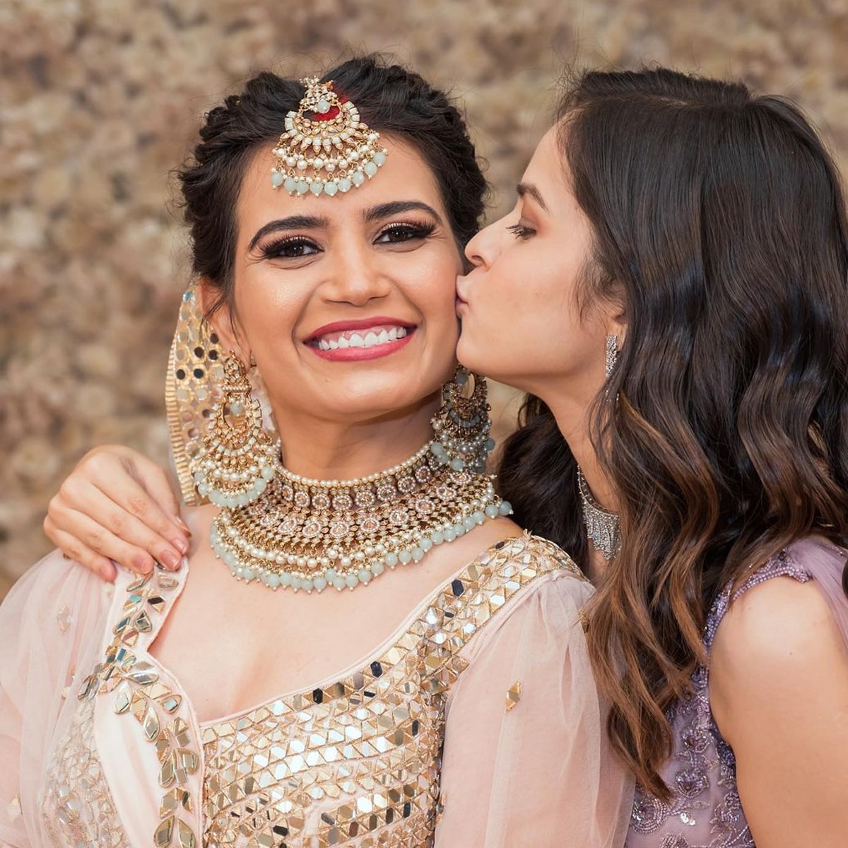 प्रिया आहूजा, मालव राजदा