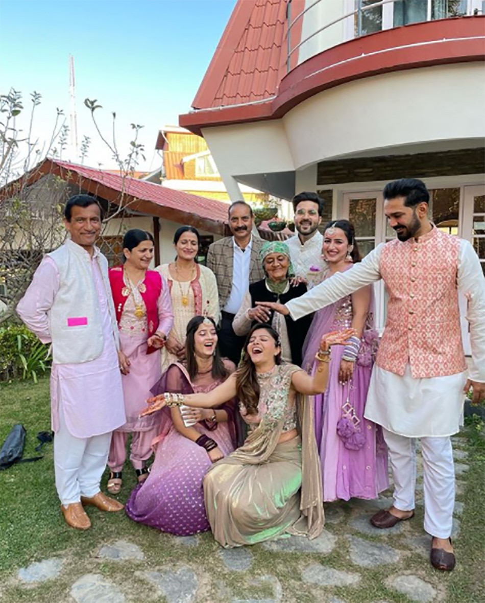 ज्येात‍िका दिलैक की सगाई 