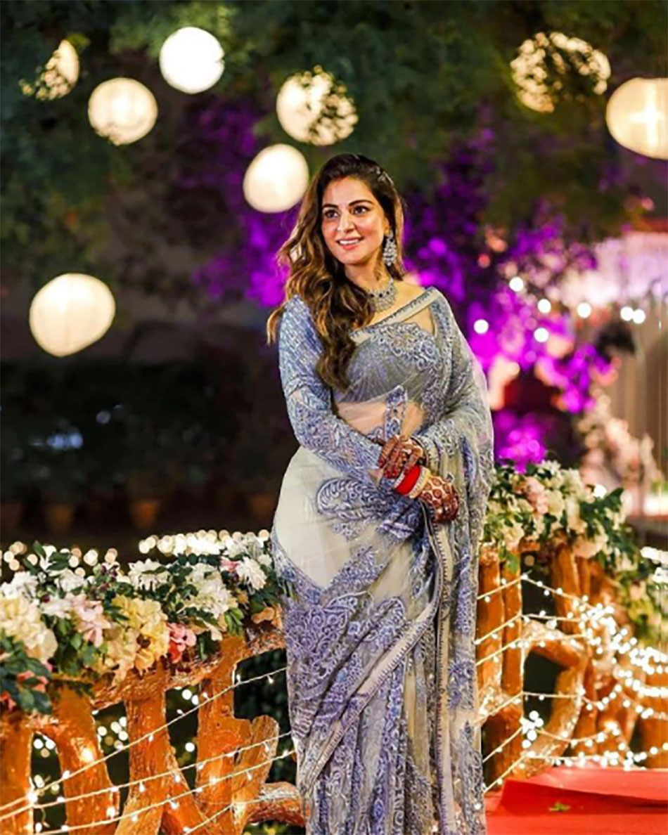 श्रद्धा आर्या 