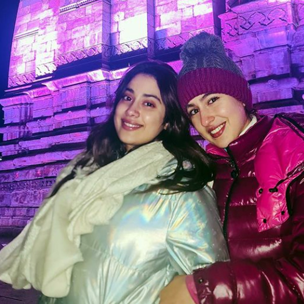 सारा अली खान और जाह्नवी कपूर 