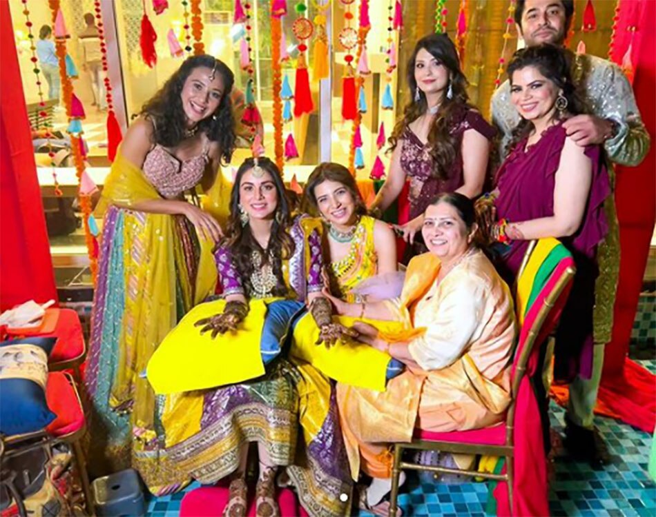 श्रद्धा आर्या 