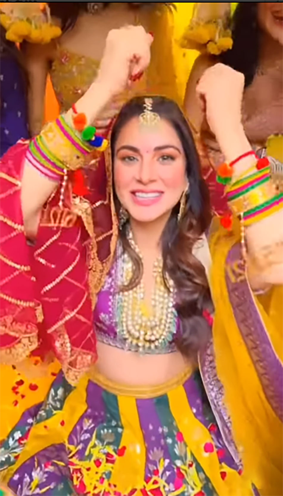 श्रद्धा आर्या 