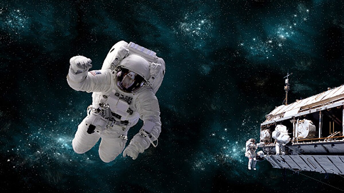NASA Cancels Spacewalk Space Junk Russia
