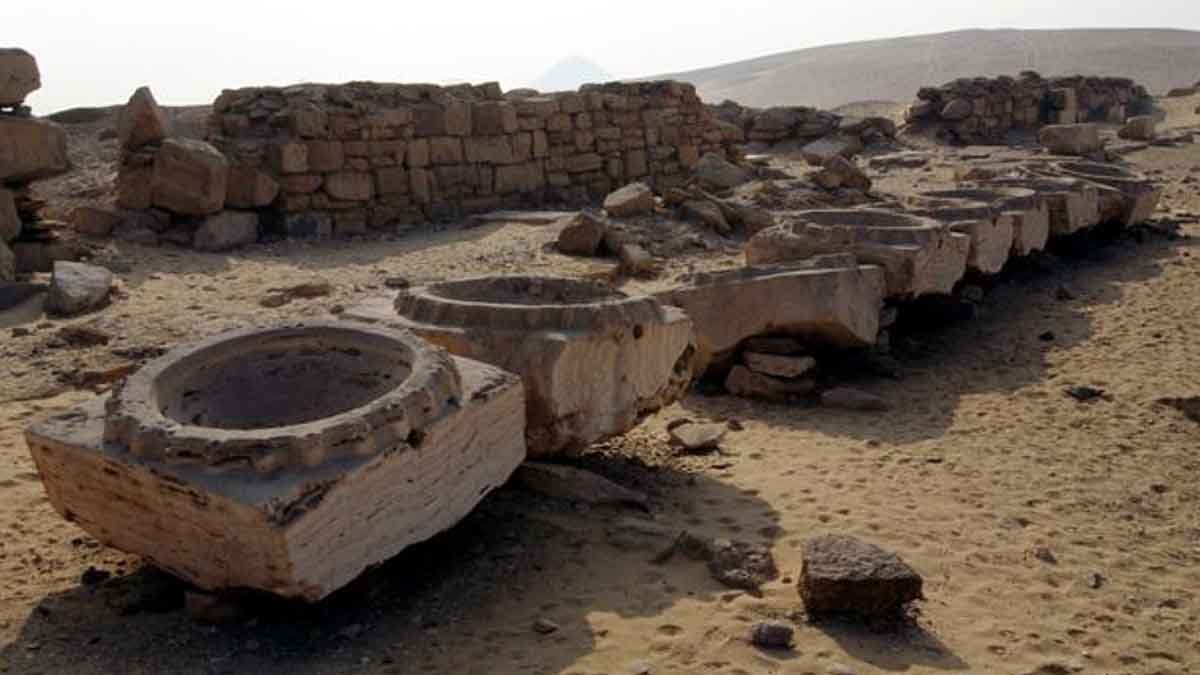 4500 Year old Sun temple Egypt