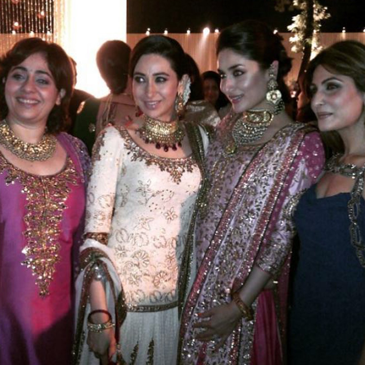 करीना कपूर खान फैमिली के साथ