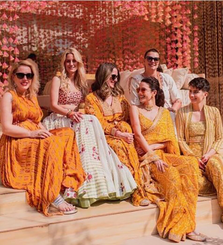 इसाबेल कैफ अपनी फैमिली के साथ