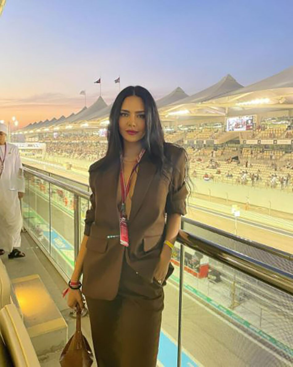 ईशा गुप्ता 