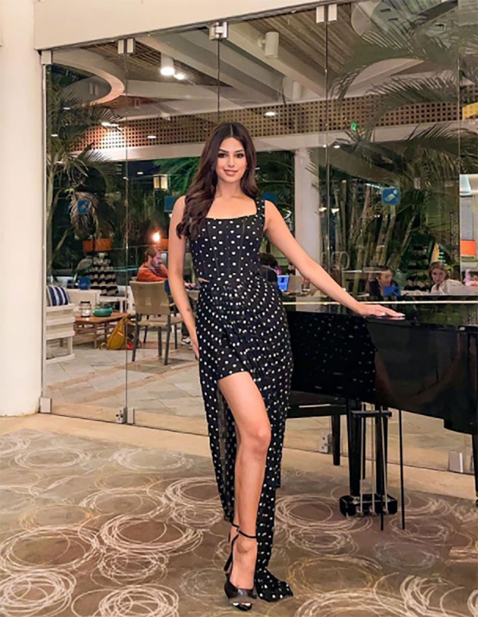 हरनाज कौर संधू