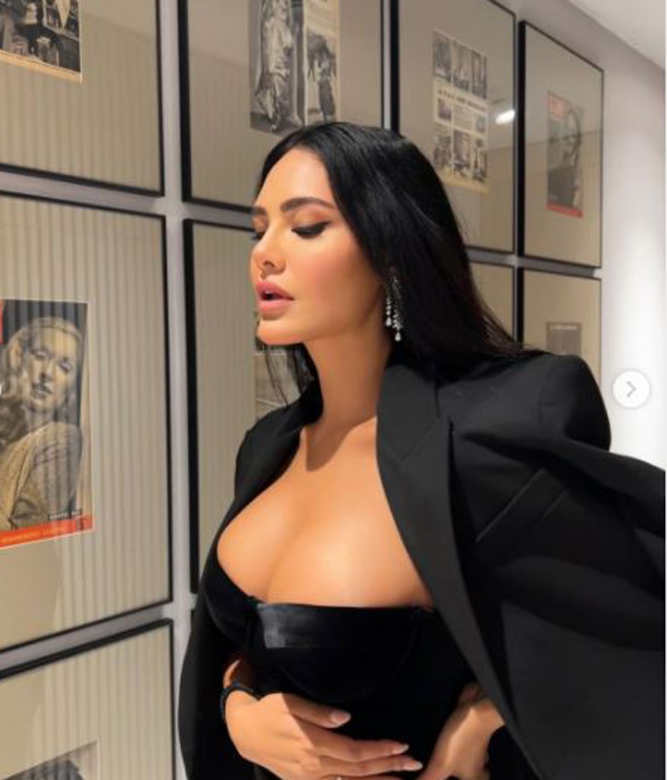 ईशा गुप्ता