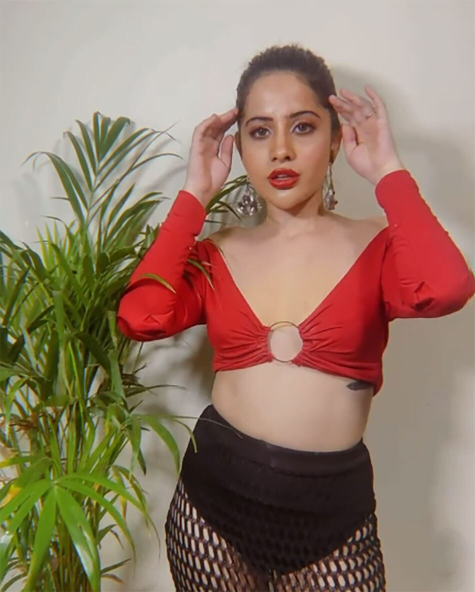  उर्फी जावेद