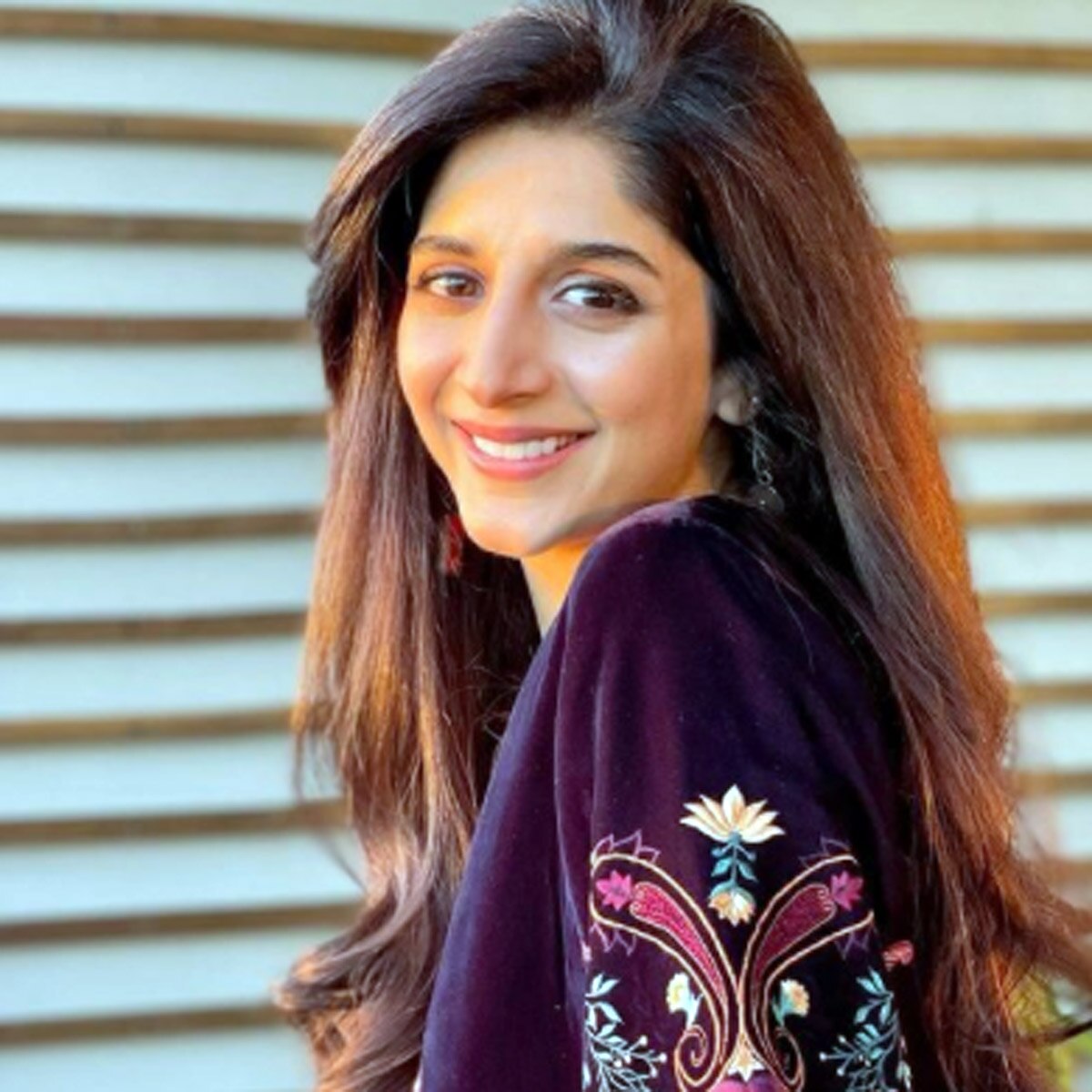 मावरा होकेन 