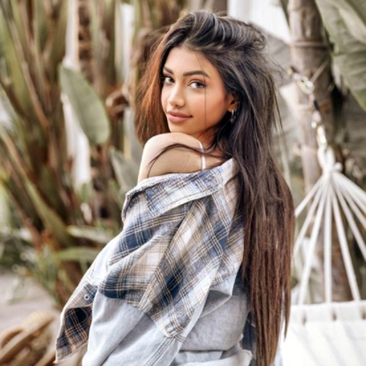 अलाना पांडे प्रग्रेंसी प्रैंक