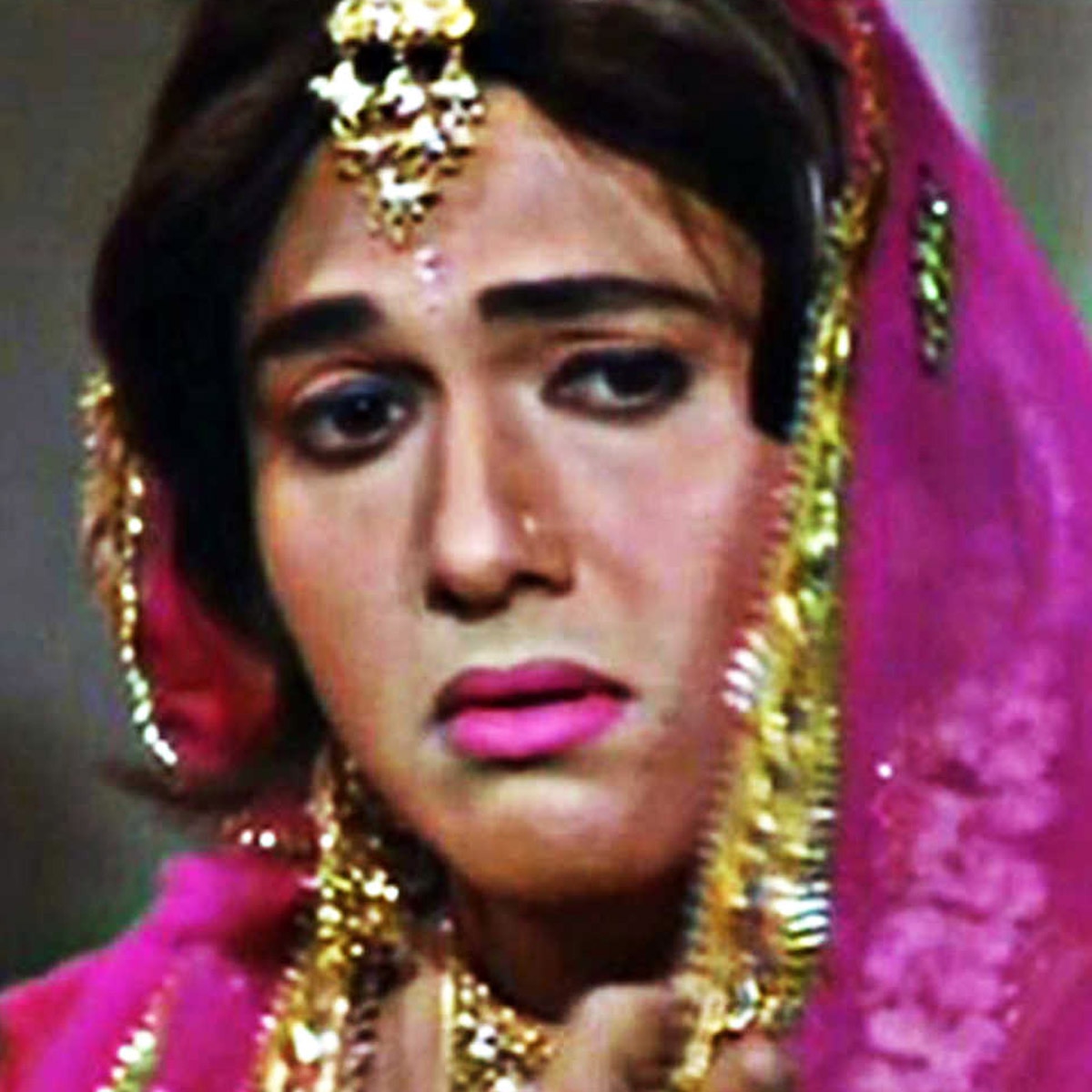 आंटी नंबर 1 