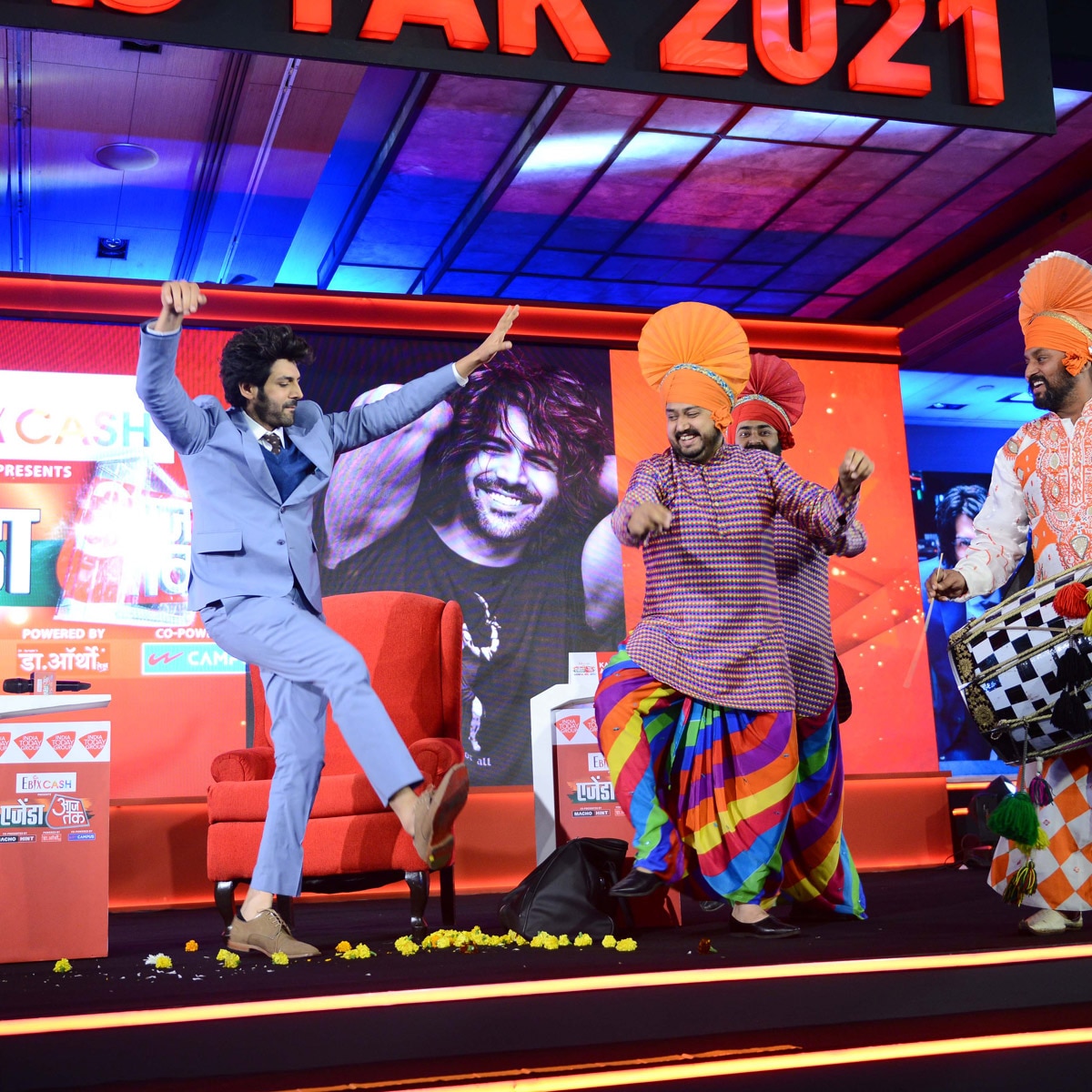 कार्तिक आर्यन