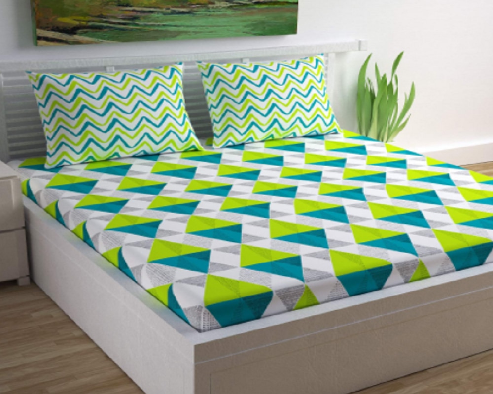 Bed sheet with Pillow Covers