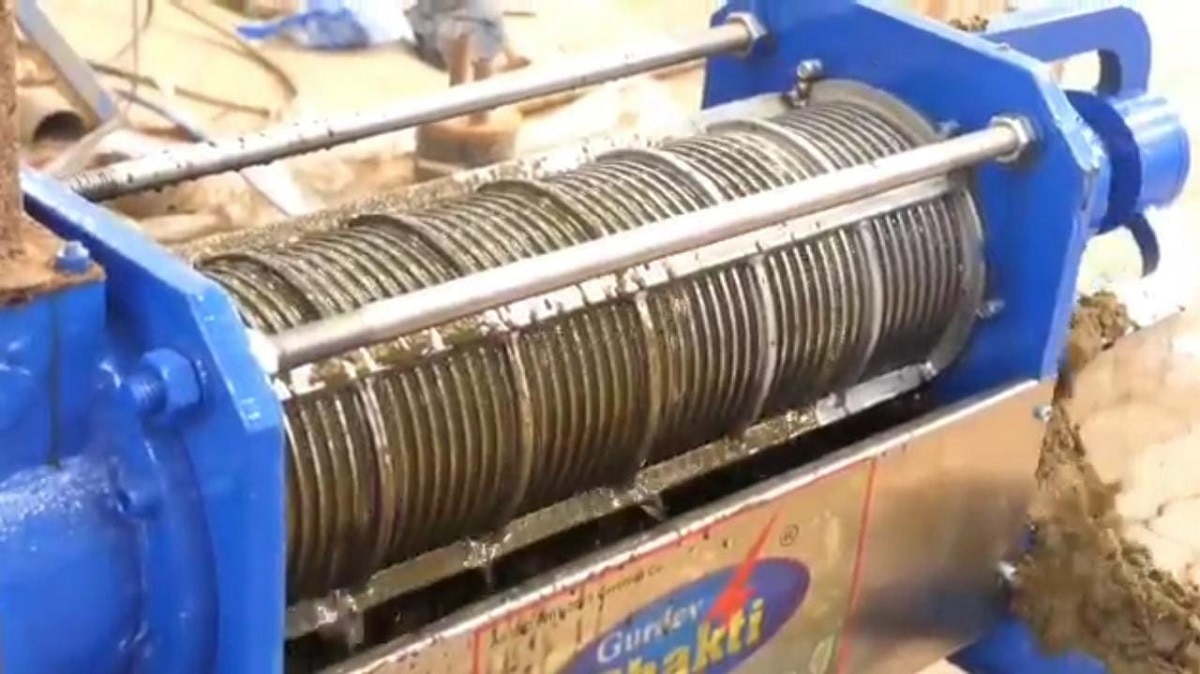 idea for cow dung machine