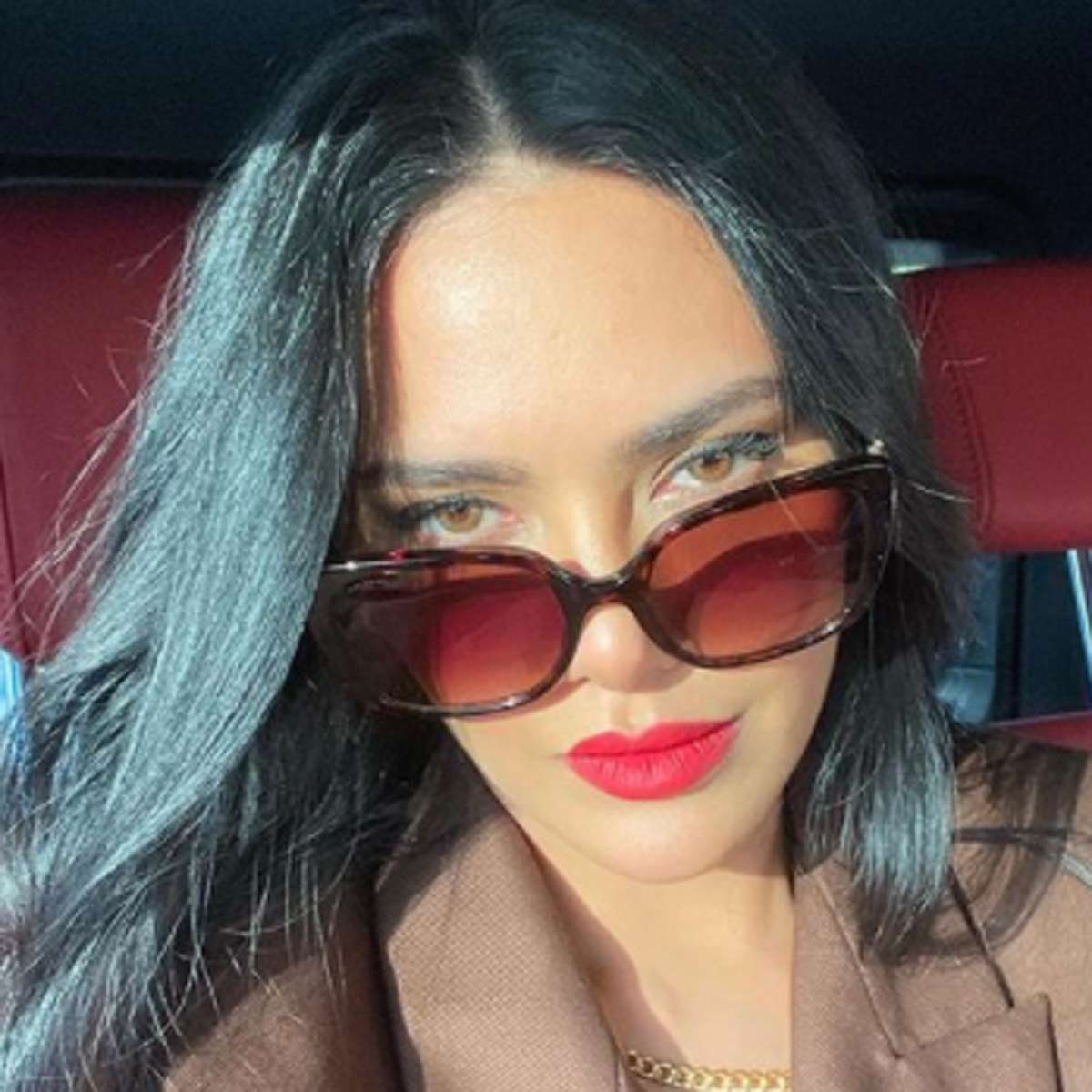 ईशा गुप्ता 