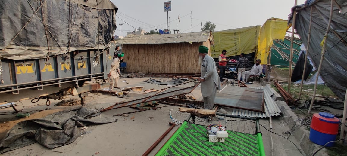 सिंधु बॉर्डर खाली किया जा रहा है