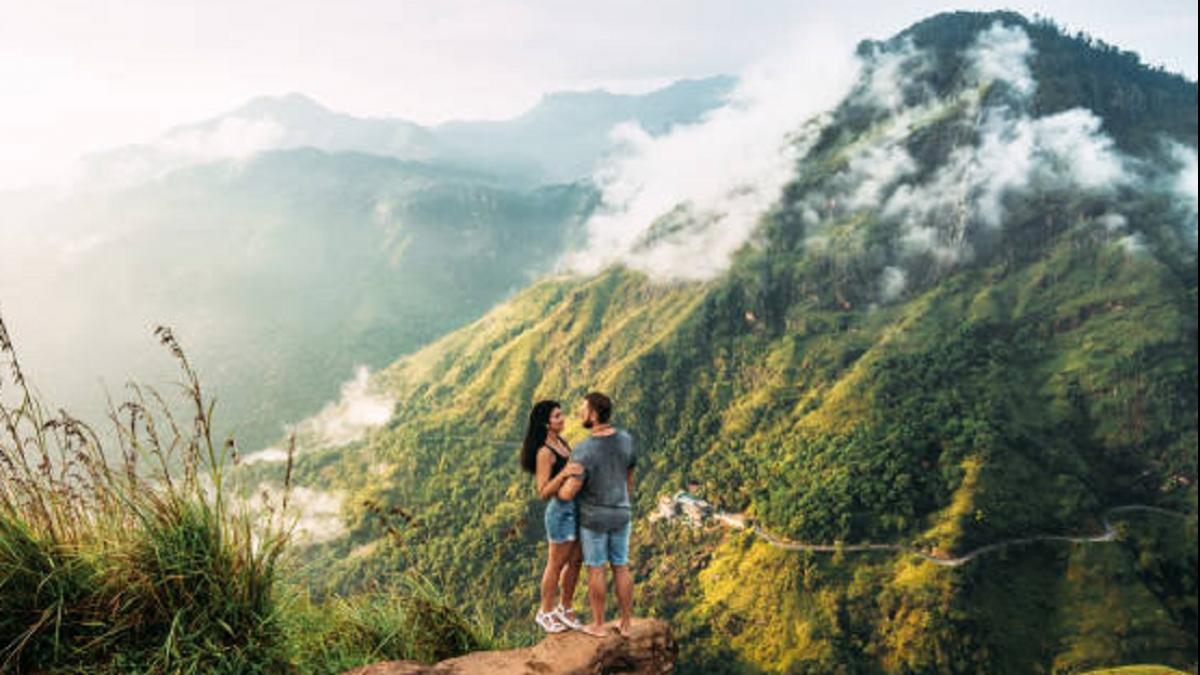 Honeymoon Destinations: भारत की इन 7 रोमांटिक जगहों पर सिर्फ 20,000 में हनीमून (Photo: Getty Images)