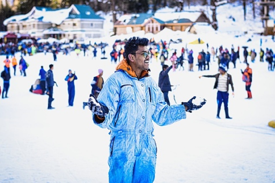 भारत की इन 8 जगहों पर हो रहा स्नो फॉल