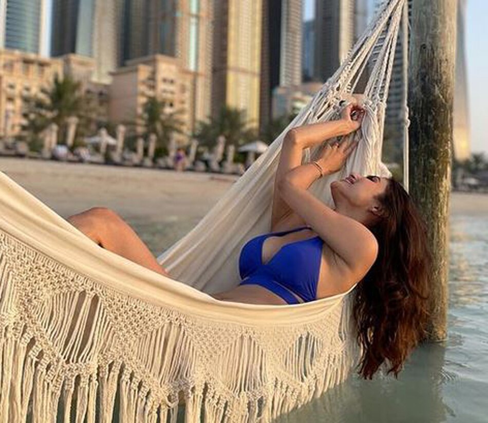 मौनी रॉय