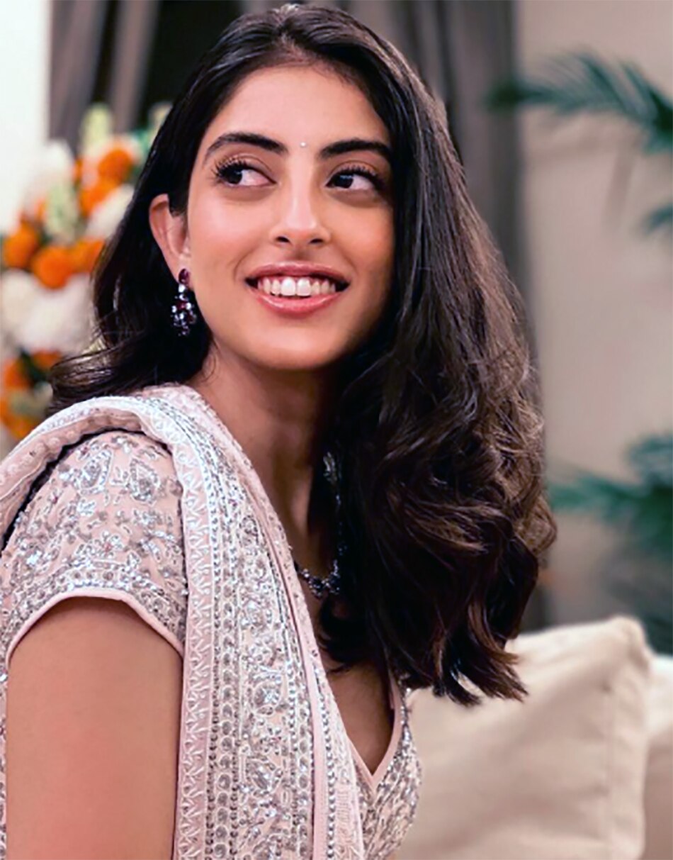 नव्या नवेली नंदा