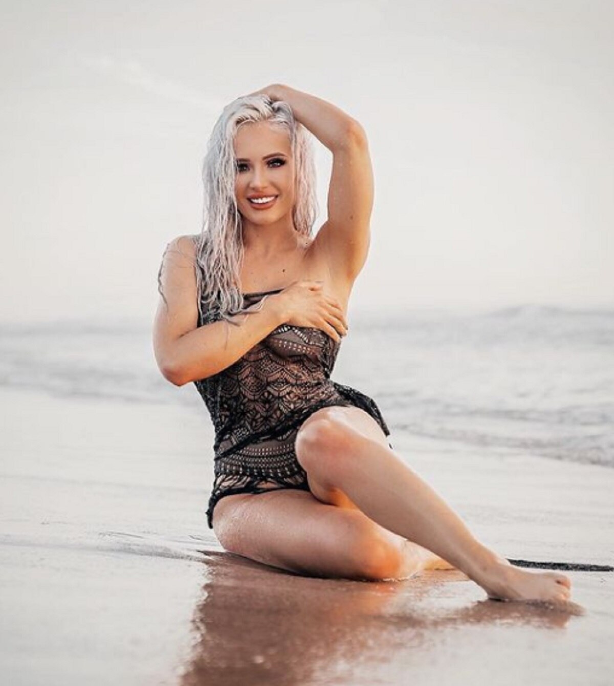 Scarlett Bordeaux implant