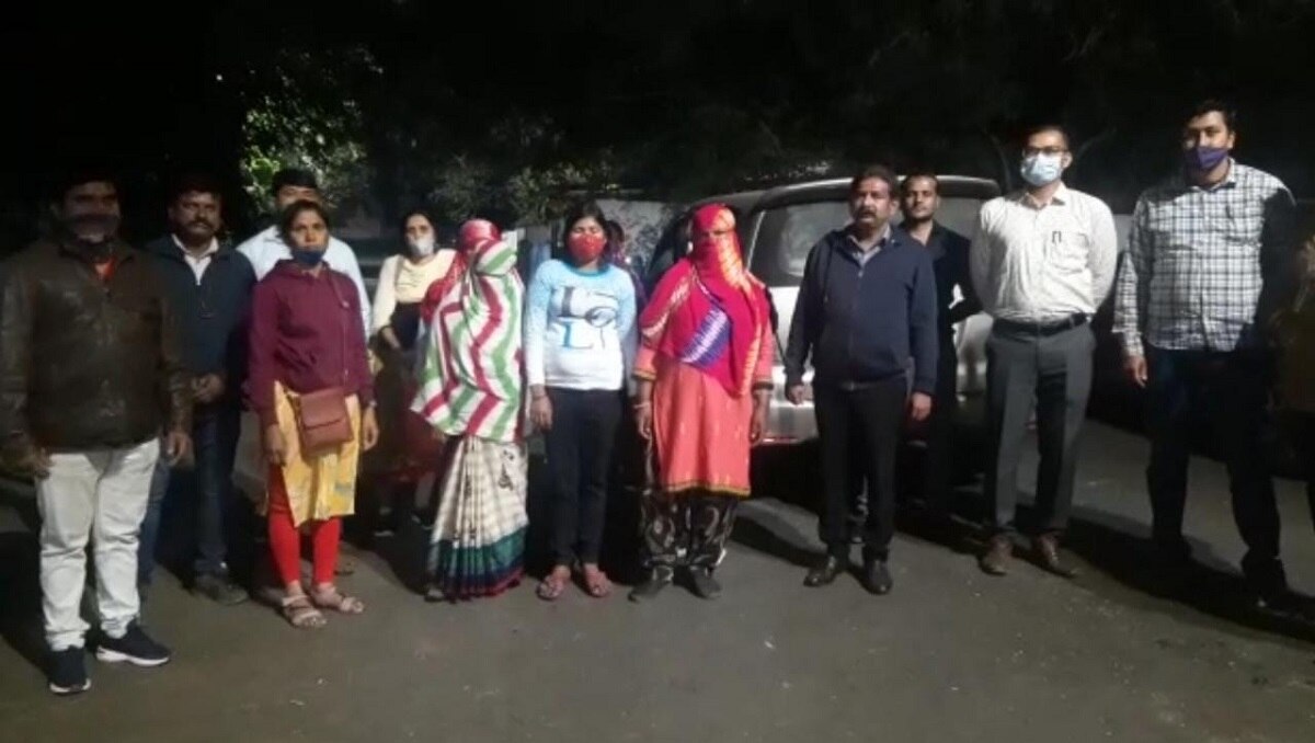 एनजीओ की सुपुर्दगी में महिलाएं