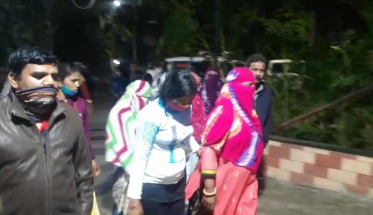 महिलाएं मुक्त