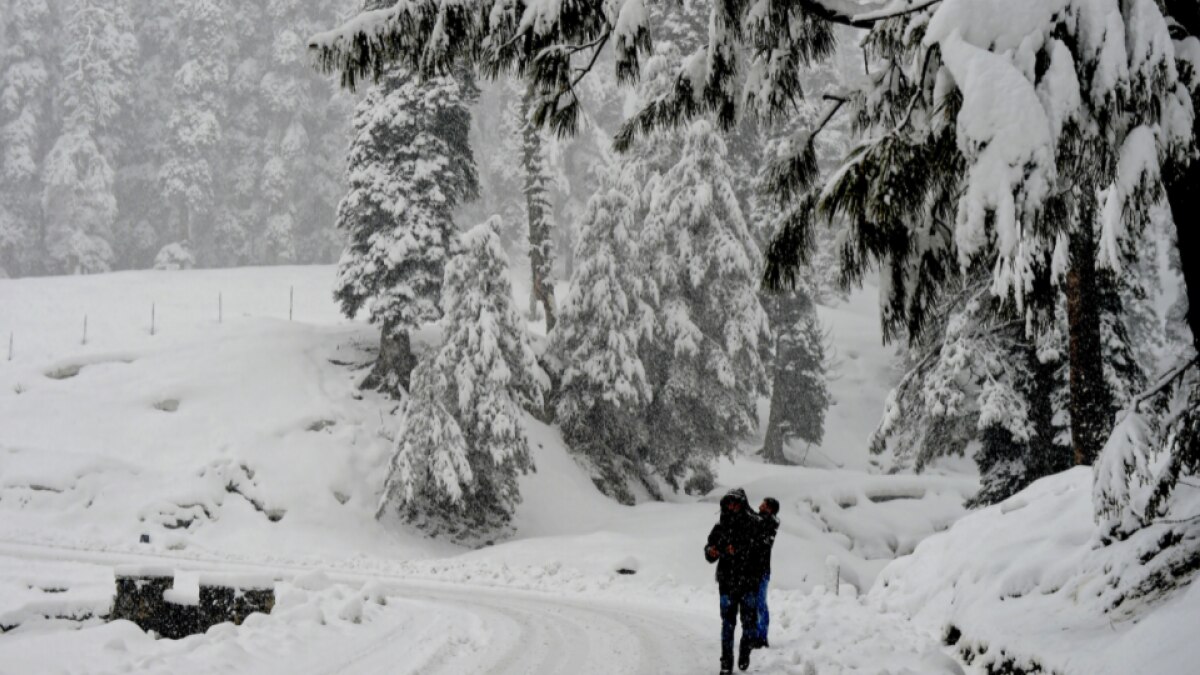 best places to visit in india to see snowfall