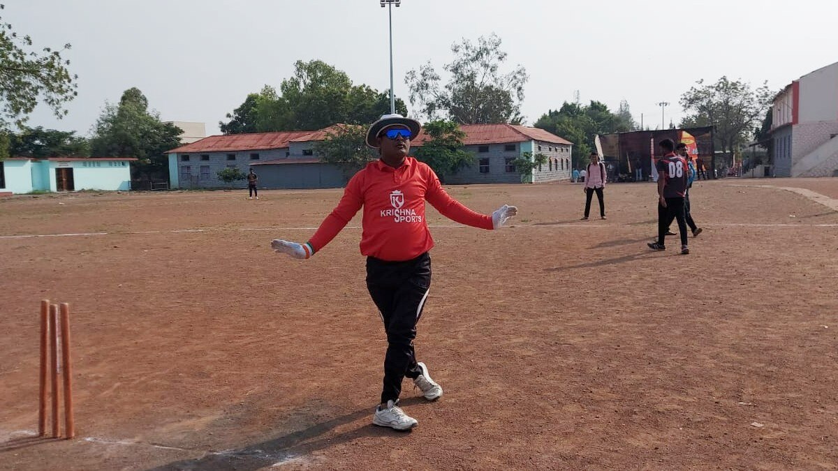 Deepak Naiknavare Umpire