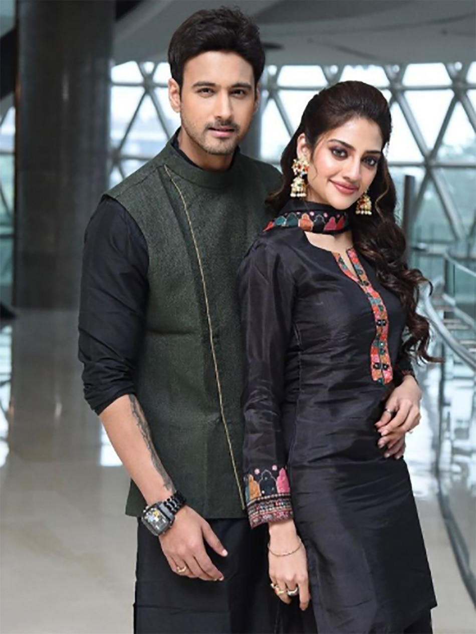 नुसरत और यश 