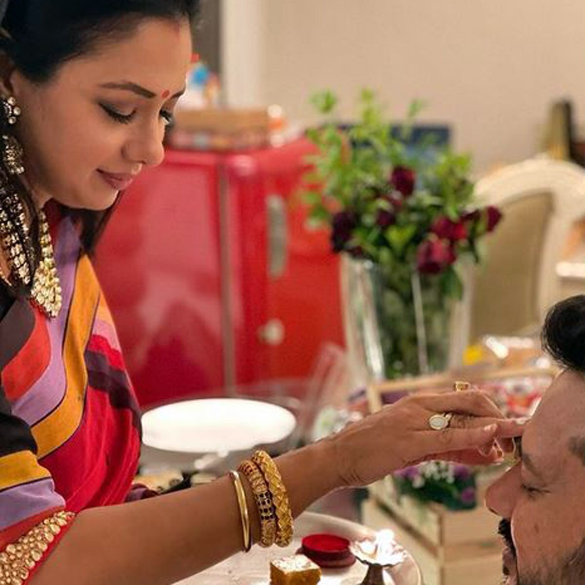 रुपाली गांगुली संग विजय 