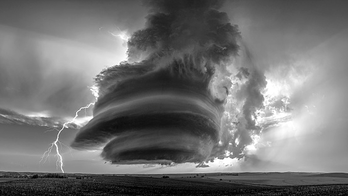 Dangerous Winter Tornado