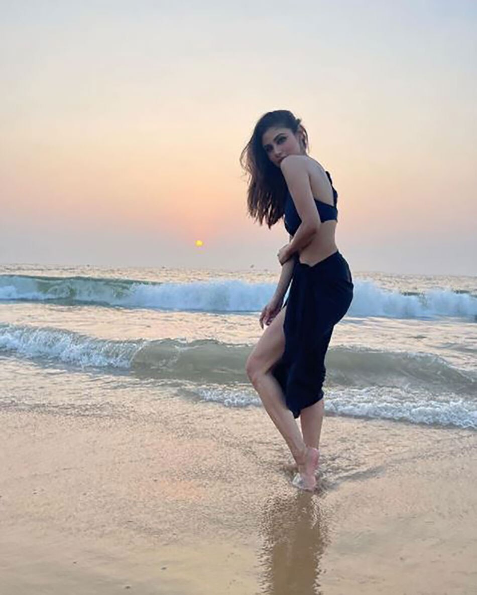 मौनी रॉय