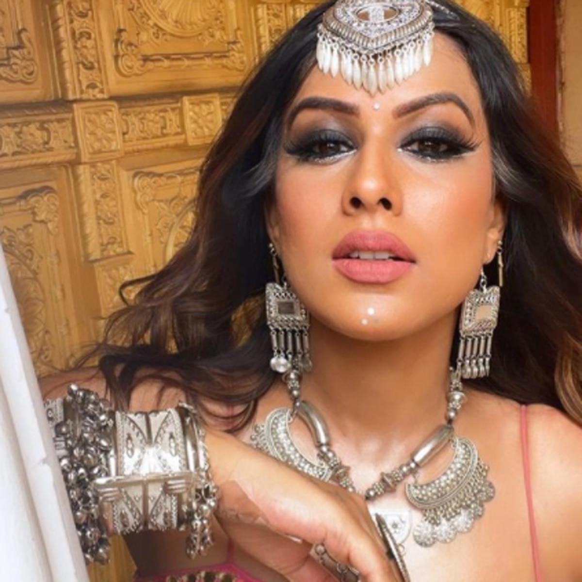 निया शर्मा