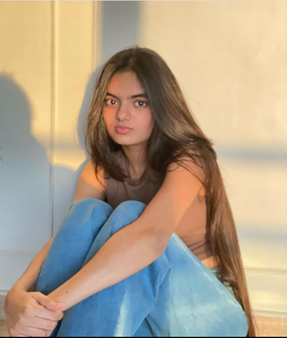 रुहानिका धवन