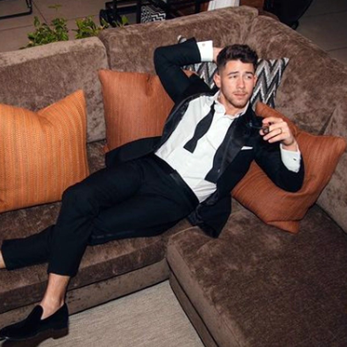 निक जोनस होम