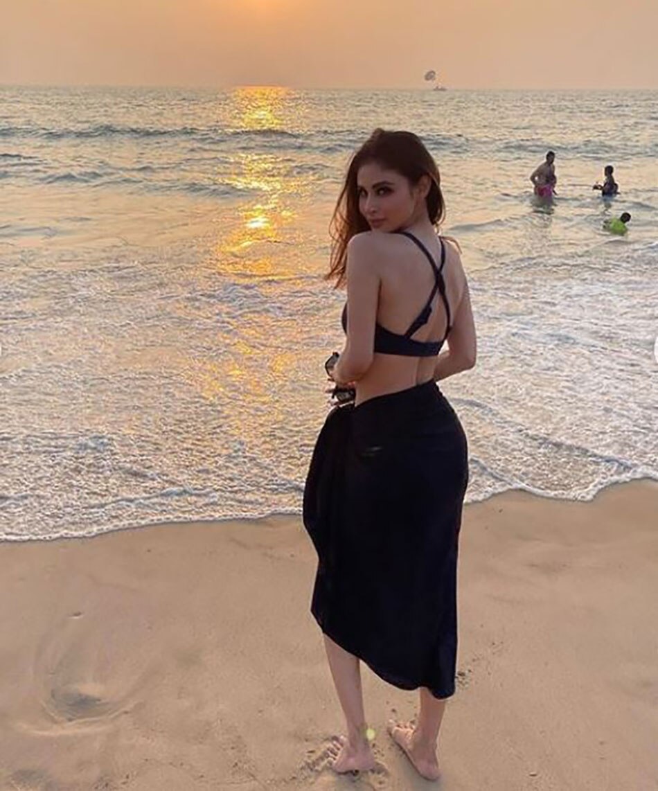 मौनी रॉय