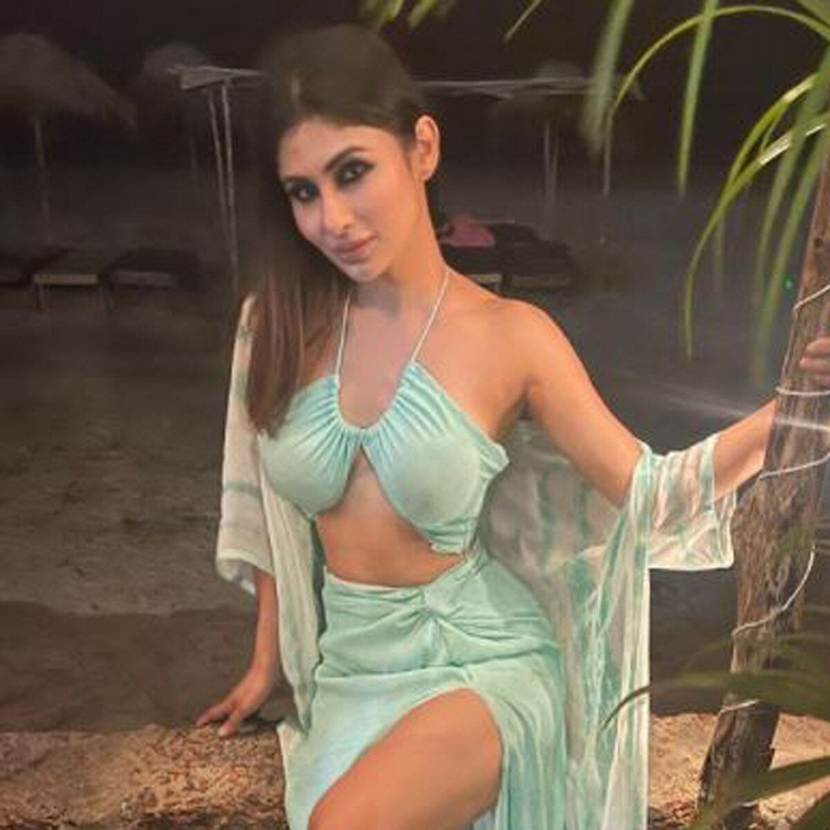 मौनी रॉय